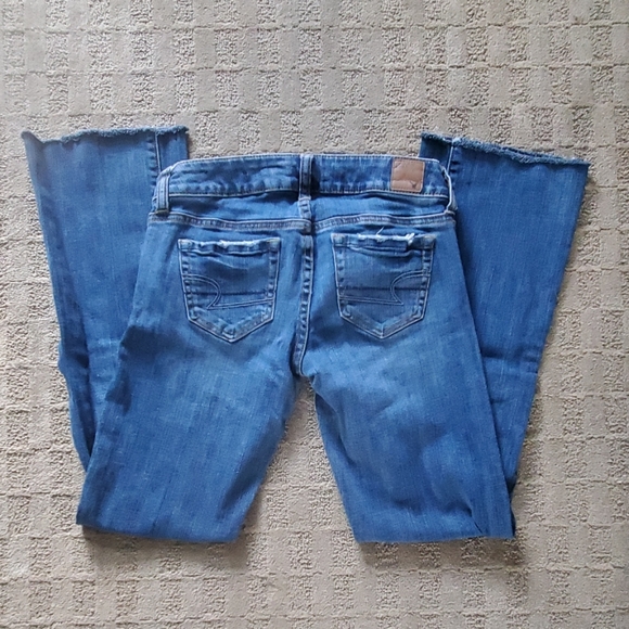 American Eagle Jeans - Picture 2 of 2